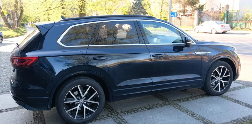 Volkswagen Touareg cena 220000 przebieg: 165000, rok produkcji 2019 z Głuszyca małe 92